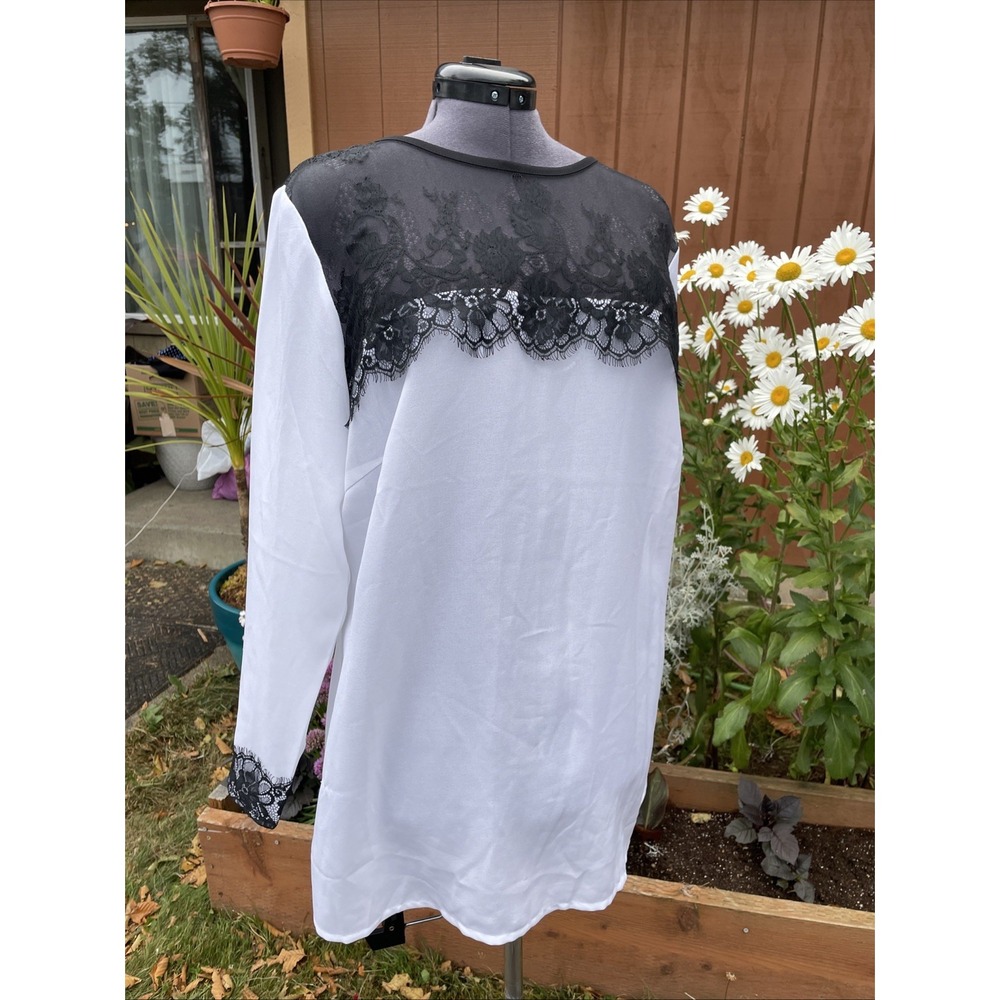 Venus White Button Back Blouse Size 14 Black Lace Yoke Whimsigoth Goth Tunic Top - Picture 4 of 12